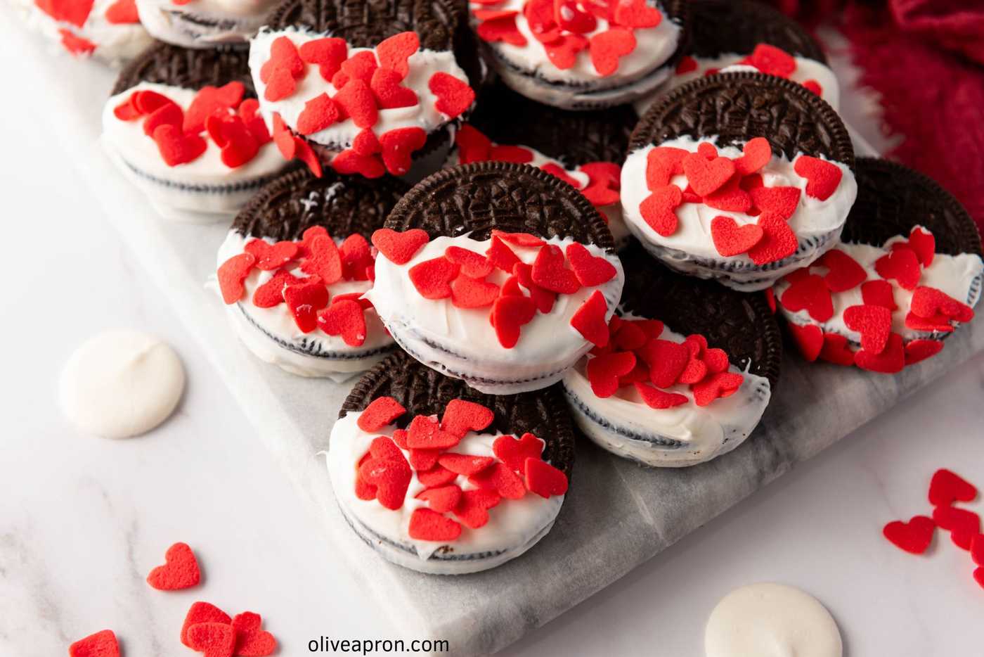 Valentine oreos heart sprinkles tray