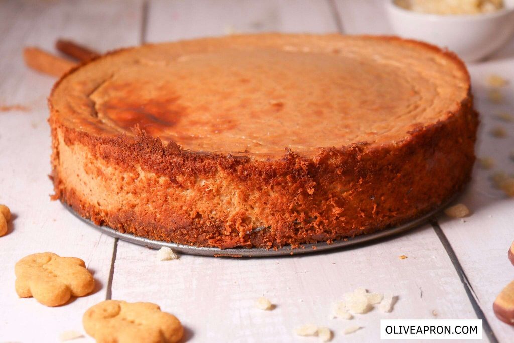 Close up of Baked gingerbread cheesecake