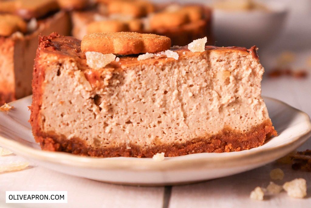 Close up of a gingerbread cheesecake slice